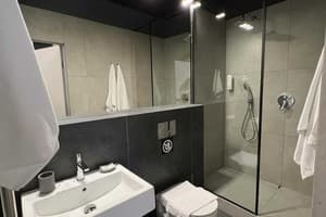 Atmosfera Hotel 33