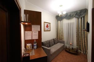 Мини-отель Boomerang Business Hotel. Люкс 4-местный  1