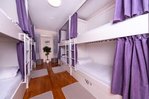 Хостел Friends House. Место в женском 8-местном номере  4