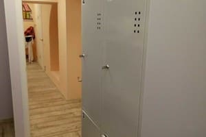 Хостел Hostel Dvor. Место в женском 4-местном номере комната 1 2