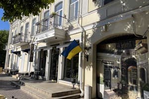 Hotel 52 2