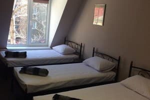 Хостел Koleso. Место в женском 5-местном номере  4