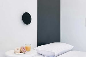 Sunday Hotel 23