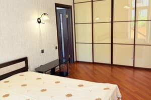 Светлые апартаменты 3